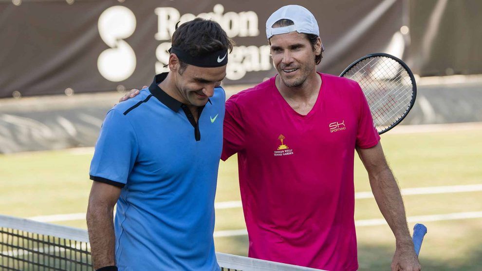 Federer saludo a Haas tras perder en Stuttgart