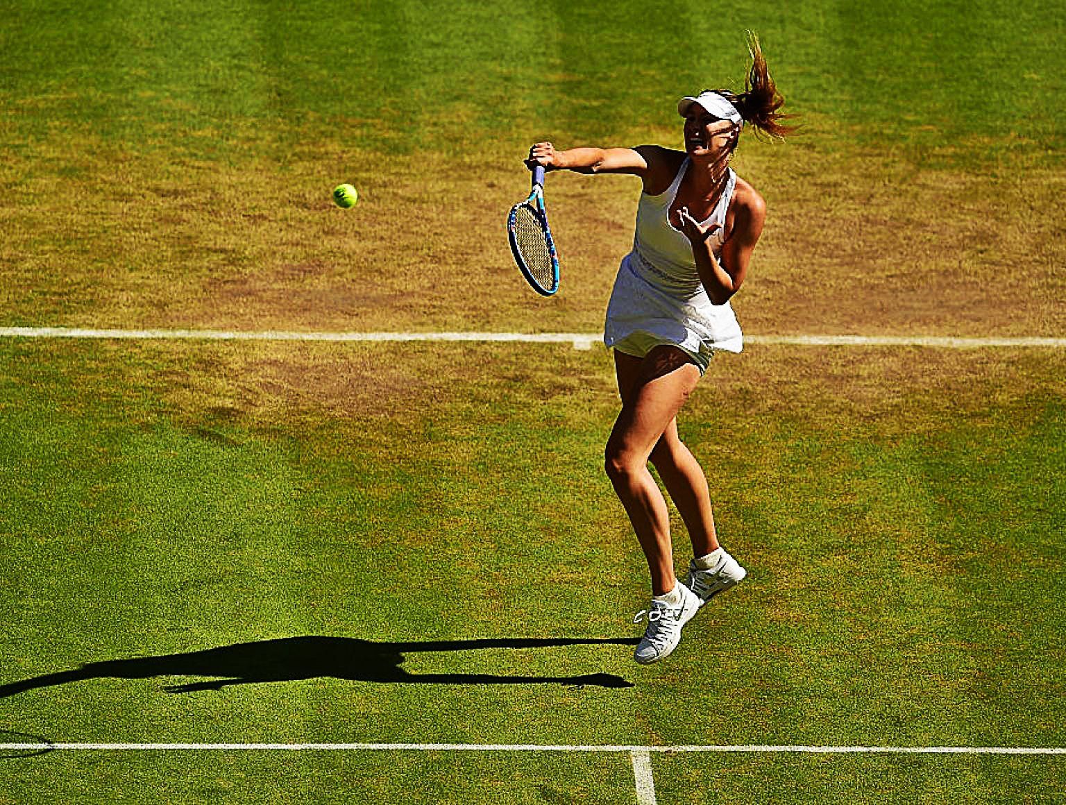 Sharapova será baja en Wimbledon tras recaer de la lesión -