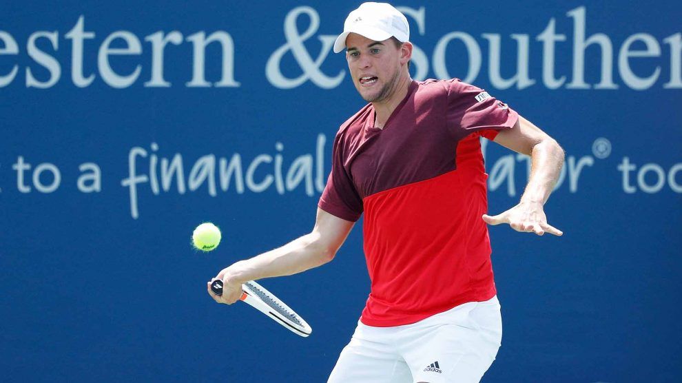 Thiem golpeando una derecha