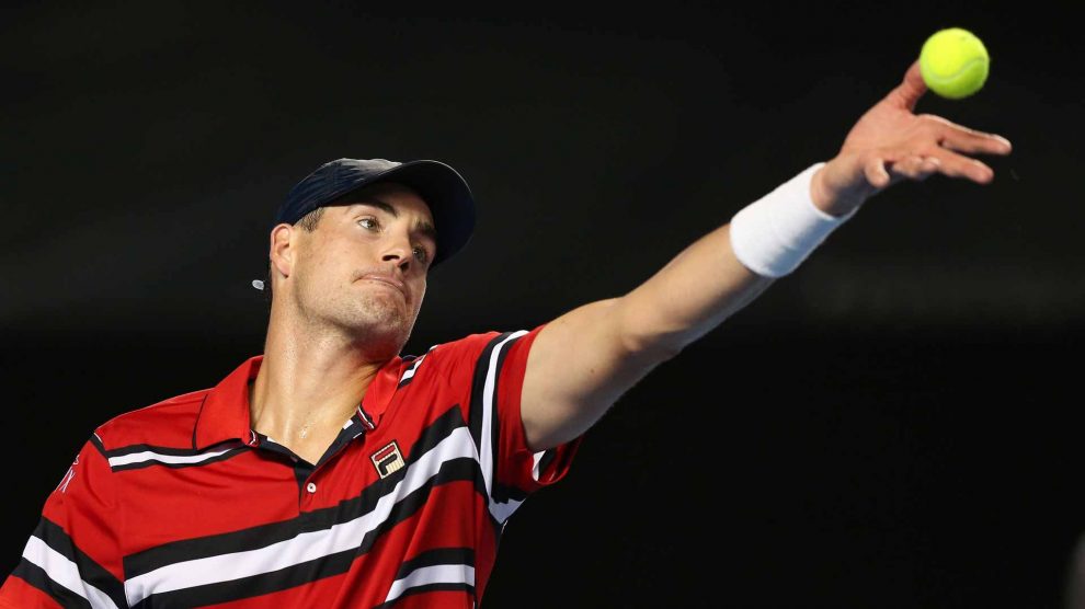 John Isner sacando
