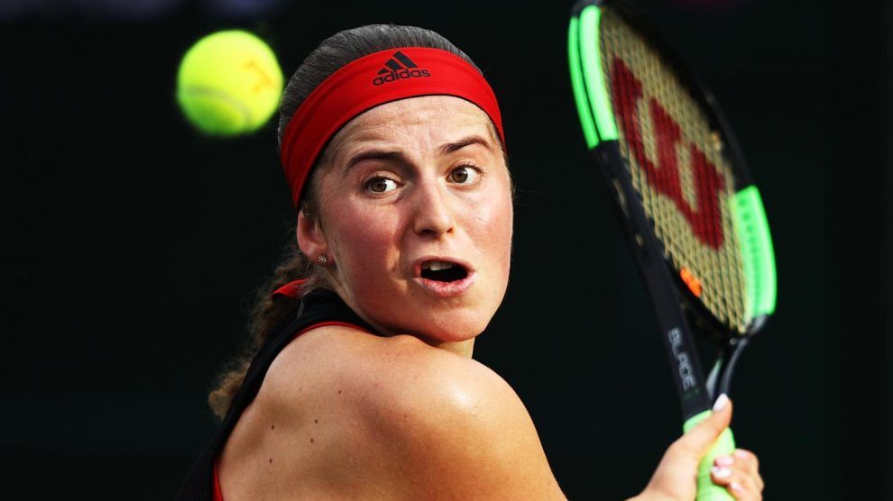 Ostapenko golpea un revés