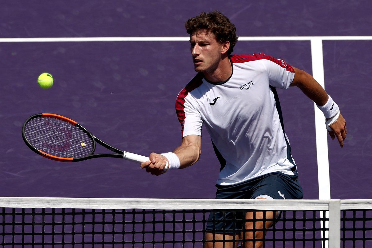 Pablo Carreño voleando en el Miami Open
