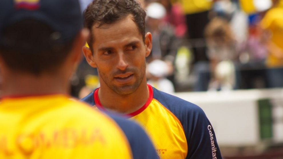 Santiago Giraldo con Colombia en un partido de Copa Davis