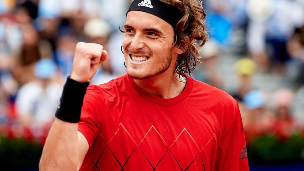 Tsitsipas celebra el triunfo ante Thiem en el Barcelona Open Banc Sabadell