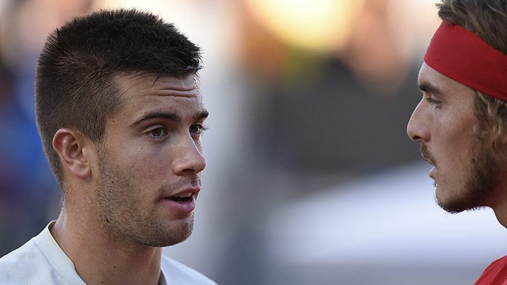 Coric y Tsitsipas se saludan en el Masters 1000 de Roma