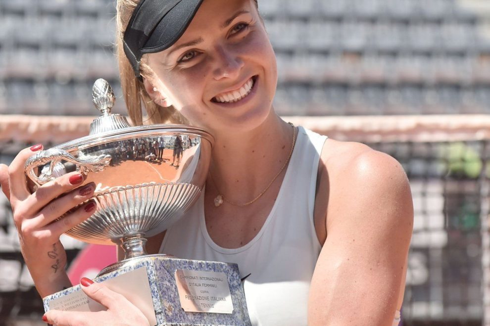 Elina Svitolina con el trofeo del WTA Premier 5 Roma