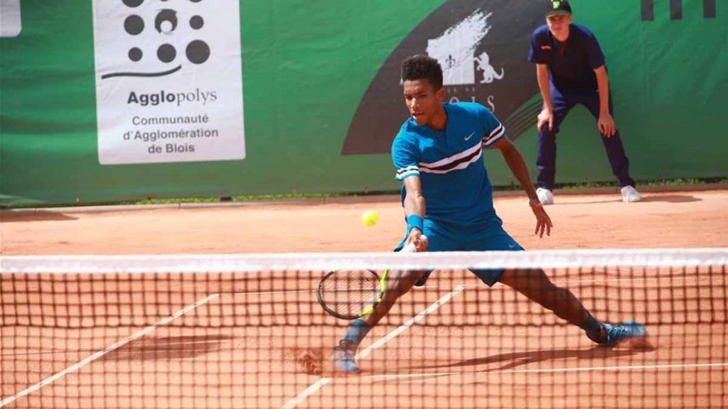 Auger Aliassime disputando el Challenger de Blois