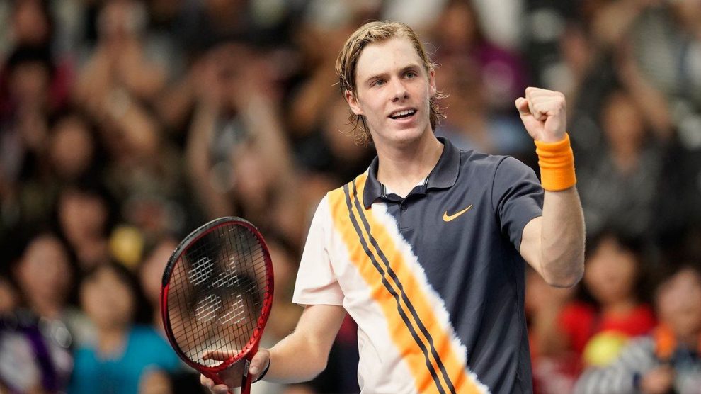 Shapovalov celebra el triunfo ante Chung en el ATP de Tokyo