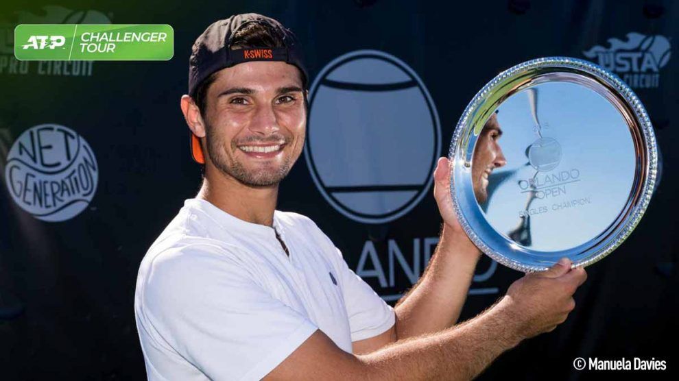 Comenzó una nueva temporada de torneos Challengers, este año con nuevo formato con cuadros de 1/32, 48 jugadores y los primeros 16 preclasificados avanzan directo a segunda ronda. Marcos Giron (Orlando), Mikael Ymer (Numea) y Rogerio Dutra Silva (Playford) arrancaron este 2019 siendo los primeros campeones. Profeta en su tierra, en Orlando se coronó campeón el estadounidense Marcos Giron, tras superar en sets corridos al gran favorito Darian King por (6-4, 6-4). Semana inolvidable para el californiano que entró al sin avanzar directo a la segunda ronda y cedió tan solo un set en todo el torneo en la primer ronda. Además tuvo que eliminar a cinco preclasificados para poder conseguir el primer título Challenger de su carrera. La gran revelación fue el estadounidense Michael Redlicki que con 25 años llegó por primera vez a semifinales de un torneo de esta categoría. En dobles los campeones fueron la pareja de Romain Arneodo / Andrei Vasilevski que derrotaron en un duelo muy parejo a la dupla de Goncalo Oliveira / Andrea Vavassori con parciales de (7-6 (2), 2-6, 15-13). El monegasco y el bielorruso consiguen su primer título juntos. Empezó la gira por Australia, luego de casi 2 años el brasileño Rogerio Dutra Silva vuelve a levantar un título Challenger. Es campeón en Playford donde venció en la final al alemán Mats Moraing por (6-3, 6-2). Las lesiones y el bajo nivel de Rogerio lo habían dejado muy atrás en el 2018, pero arrancó este 2019 jugando en gran nivel logrando su séptimo trofeo de esta categoría y llega con confianza para disputar la qualy del Abierto de Australia. La gran revelación fue el chino Zhe Li que llegó a su segunda semifinal en dos años y estuvo muy cerca de vencer al futuro campeón, batallando casi 3 horas de partido. Los campeones en dobles fueron los australianos Max Purcell / Luke Saville que superaron en sets corridos a los latinos Ariel Behar / Enrique López Pérez por (6-4, 7-5). Max y Luke lograron su segundo título juntos (Bangalore, Playford). En Numea (Nueva Caledonia), se consagró campeón el sueco Mikael Ymer, tras doblegar en sets corridos al estadounidense Noah Rubin por (6-3, 6-3). Con tan solo 20 años, el hermano menor de lo Ymer consigue su primer título Challenger. El estadounidense Donald Young volvió a una semifinal de un torneo de esta categoría luego de casi 3 años y llega de la mejor forma a disputar la qualy del Abierto de Australia. Además Young junto al veterano Dustin Brown fueron campeones en dobles venciendo sin problemas a la pareja de Andre Goransson / Sem Verbeek por (7-5, 6-4). De esta manera consiguen su primer trofeo juntos, primer título en dobles para Donald.