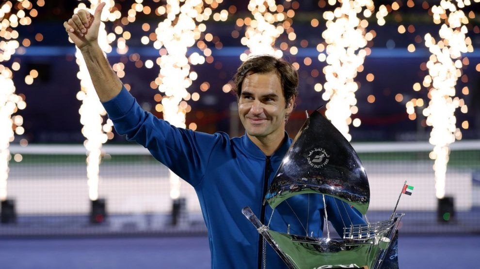 Federer celebra el título 100 en el ATP de Dubai
