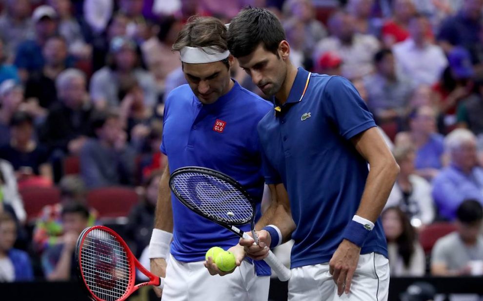 Federer y Djokovic durante un partido de la Laver Cup