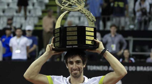 tenistas de uruguay con más victorias atp
