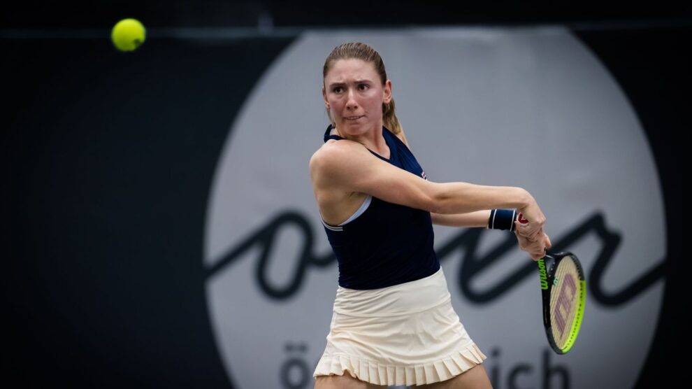 halep alexandrova wta melbourne 2021