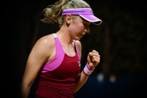 alexandrova swiatek wta melbourne 2021