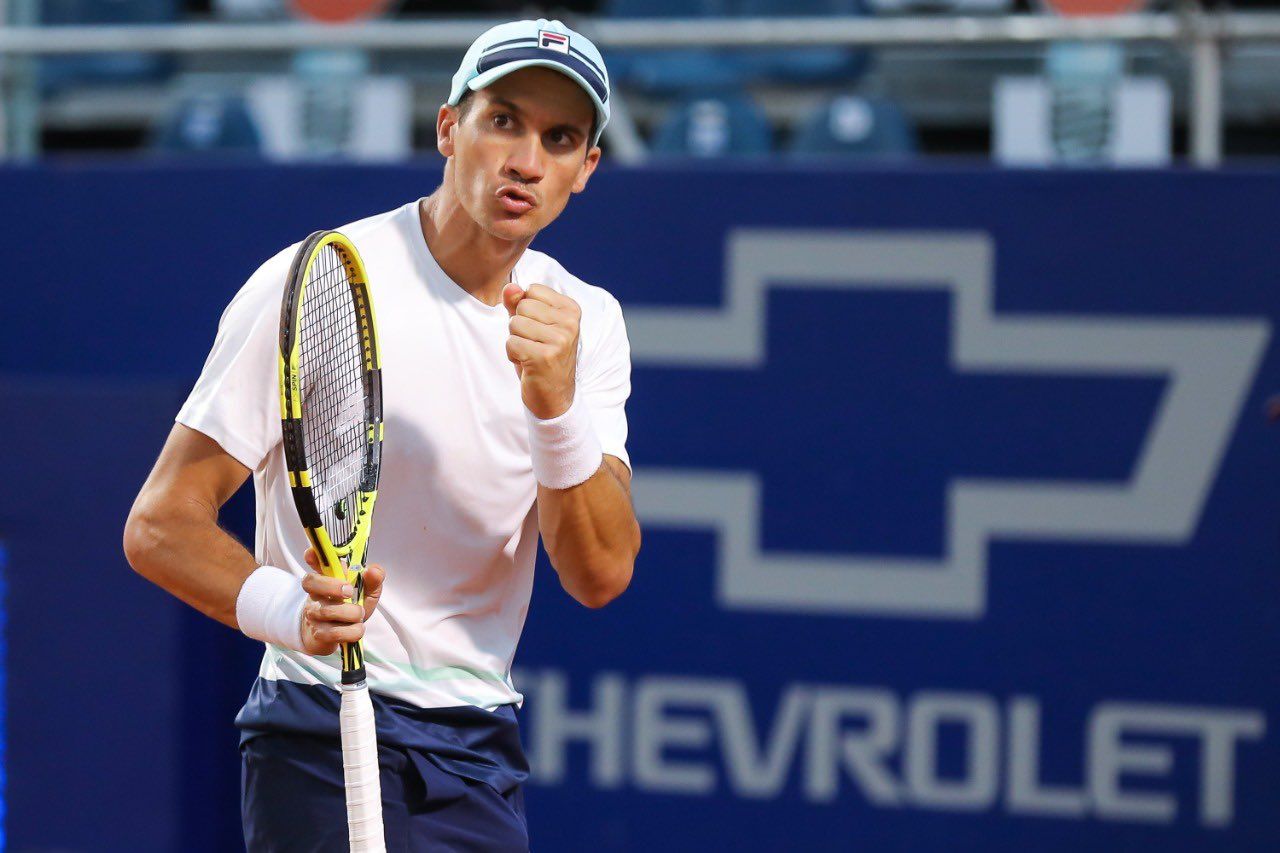 Bagnis avanza a semis en Córdoba tras un triunfo imperial