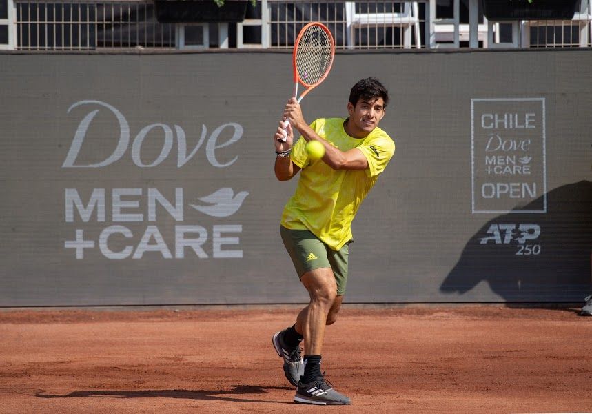 Garín supera a Varillas y está en semis del Chile Open