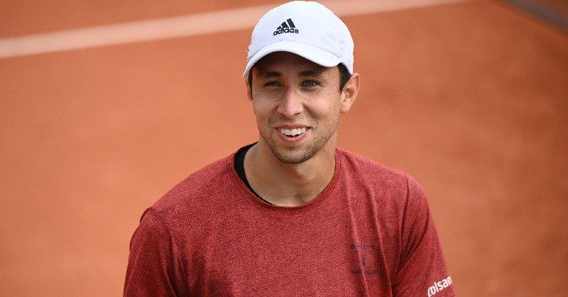 Galán hace historia en el Masters 1000 Miami