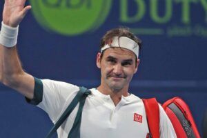 Federer baja ATP Dubai