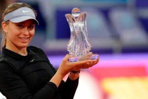 Título Rebeka Masarova ITF