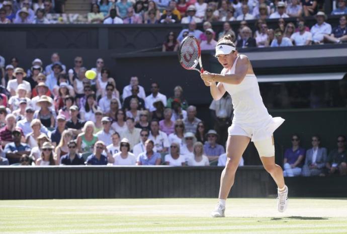 Halep baja Wimbledon