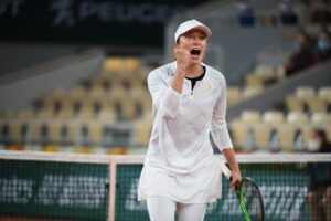 Swiatek Kontaveit Roland Garros