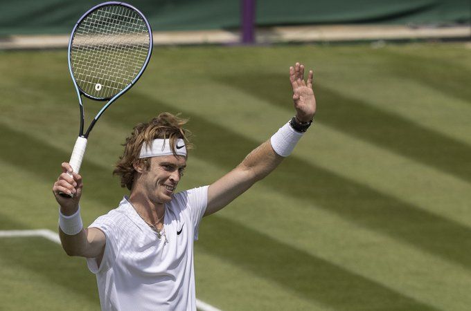 Rublev acabo con Fognini en Wimbledon