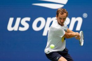 Medvedev Intentar Vencer Djokovic