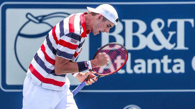 Isner desata el terror en Toronto a costa de Davidovich