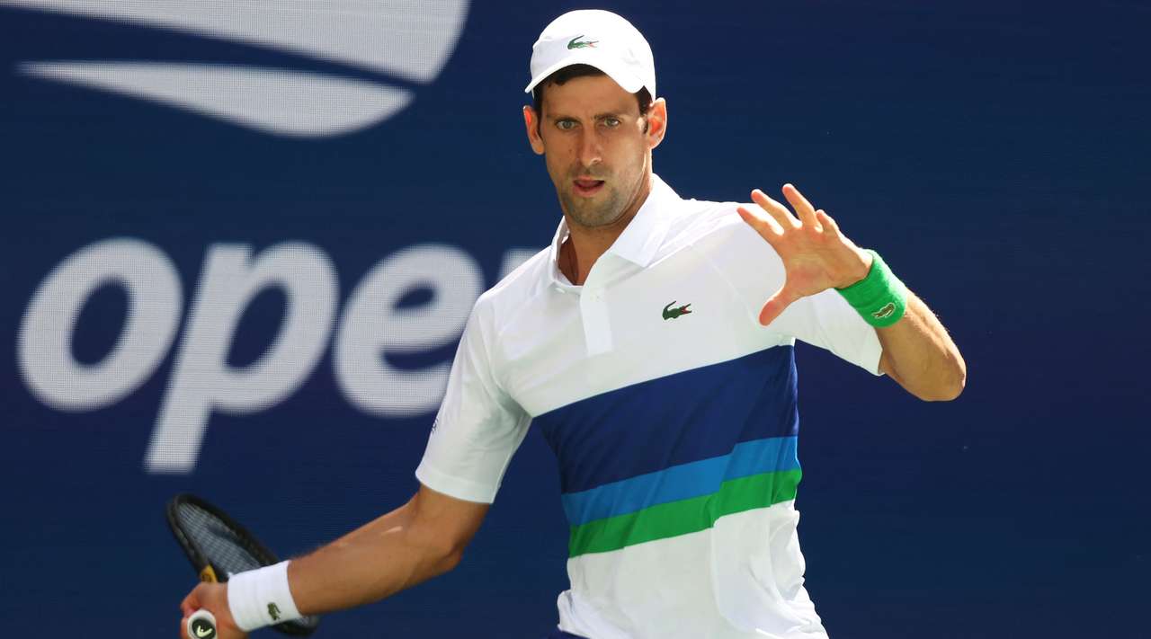 Djokovic vence a Nishikori y avanza en Nueva York