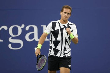 Carballes Baena frenó a Olivo en Indian Wells