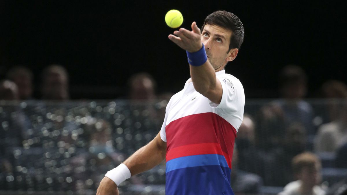 Djokovic a semifinales de París Bercy al eliminar a Fritz