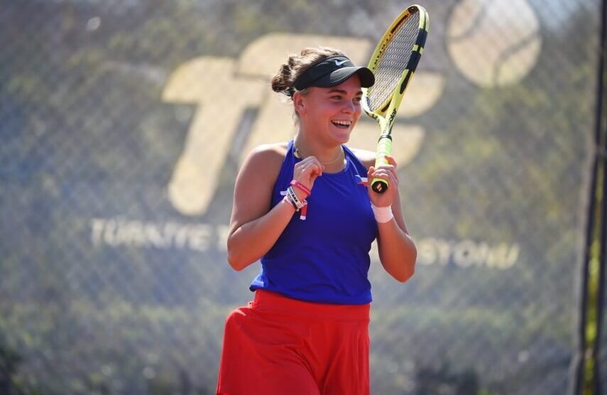 Sara Bejlek carrera tenis