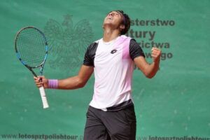 Román Burruchaga promesa tenis