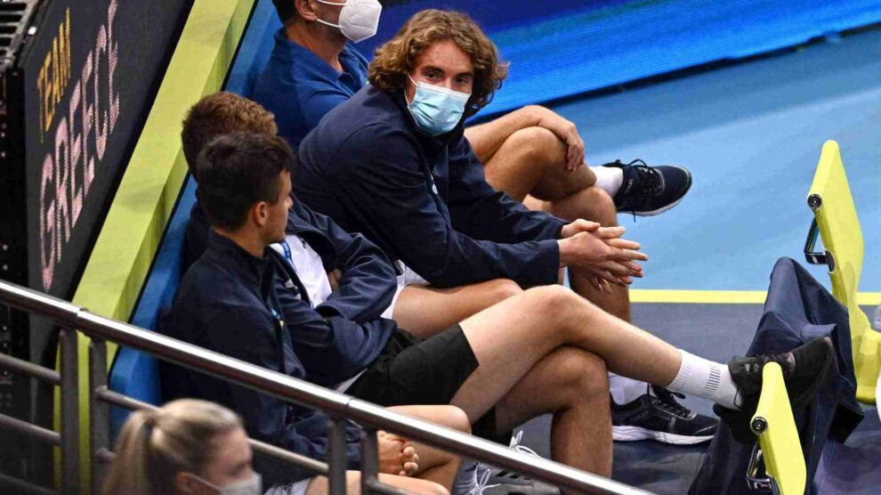tsitsipas dobles dolor