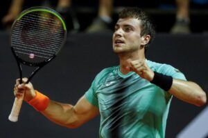 pedro martinez sustituye alcaraz