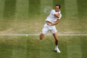 medvedev problemas wimbledon 2022