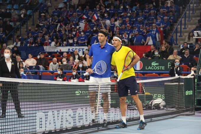 Francia se lleva los dos primeros puntos ante Ecuador