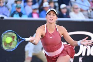 Bencic Alexandrova WTA Charleston
