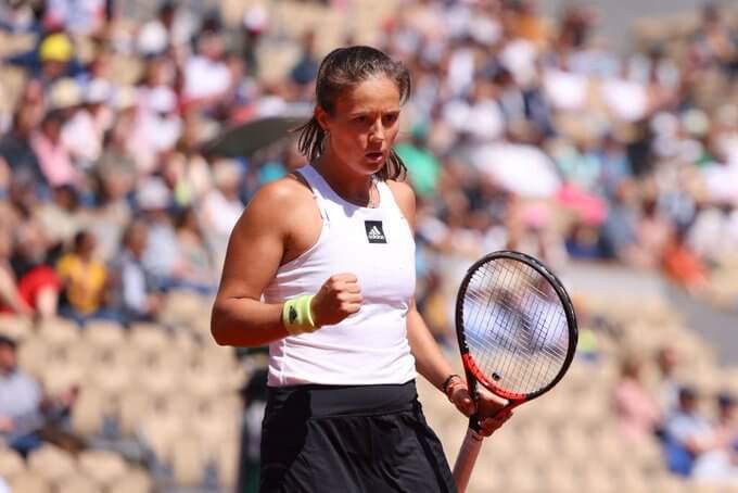 Kasatkina vuela hasta cuartos en Roland Garros