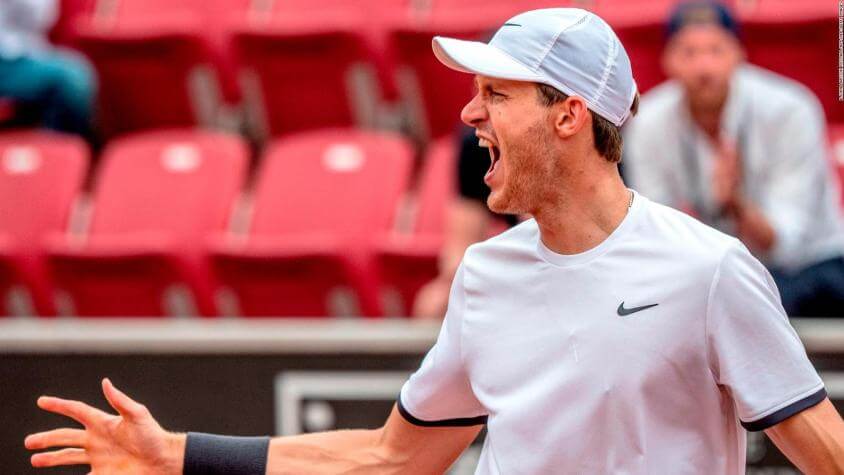 Jarry acaba con Caruso en Roland Garros