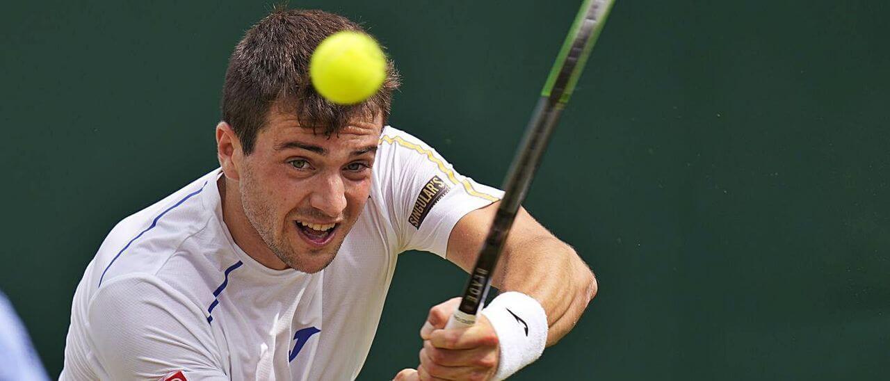 Martínez sigue en Eastbourne tras la retirada de Davidovich