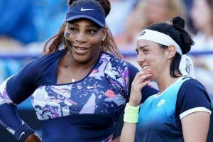 serena pasó cabeza retirarme
