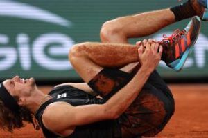 zverev desgarrado ligamentos laterales