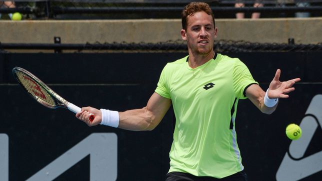 Carballés muy físico Molcan