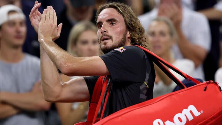 tsitsipas jugué aficionado derrotado