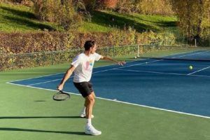 Federer prepara regreso canchas