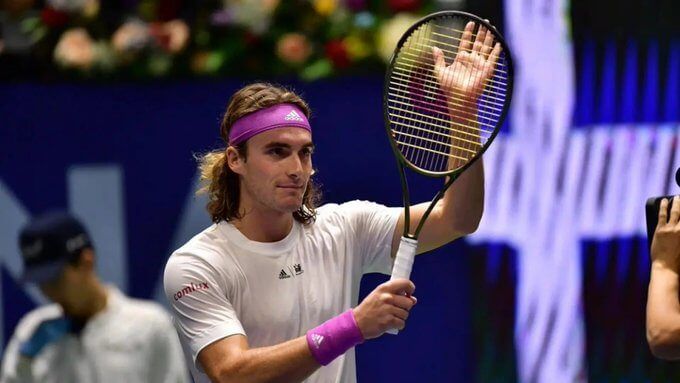 Tsitsipas se impone a Hurkacz en Nur Sultán