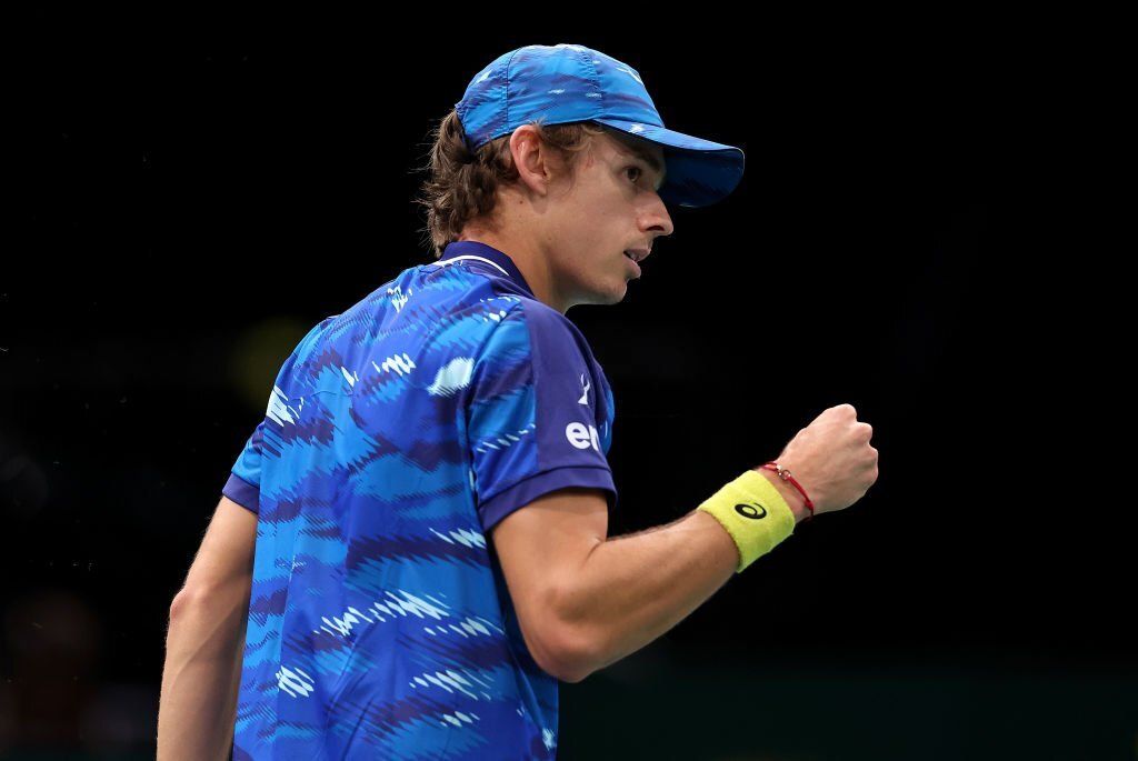 De Miñaur gana la batalla ante Korda en Paris Bercy