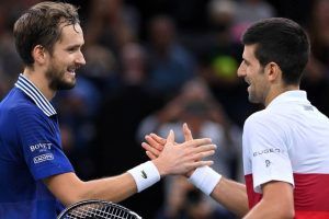 televisión horario nitto atp finals medvedev djokovic