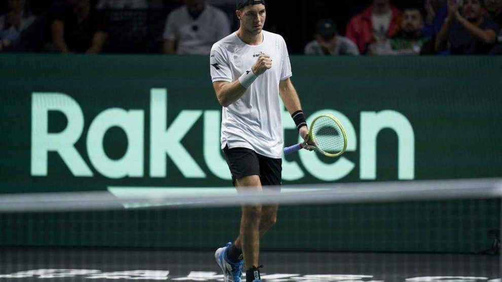 Struff pone contra las cuerdas a Canadá - shapovalov struff copa davis